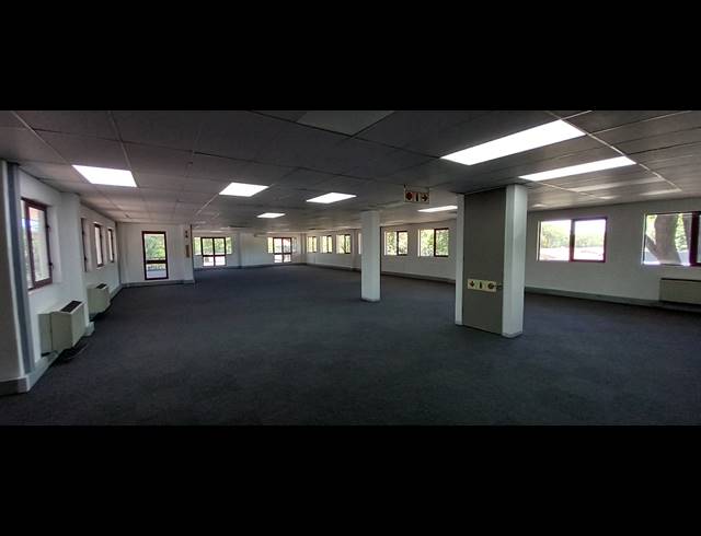 563M² OFFICE TO LET IN EDENBURG